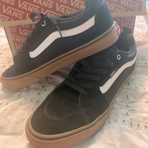 Vans Filmore tennis shoes